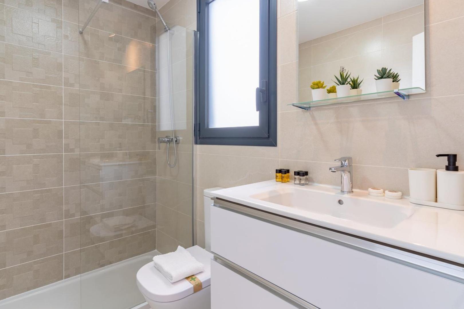 Guestready - Sunny Seaside Escape In Malaga Apartment Exterior foto